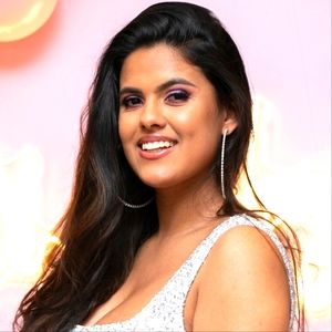 Meet your Posher, Deborah